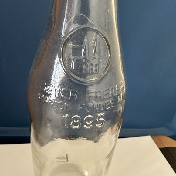 VINTAGE GEYER FRERES MAISON FONDEE EN 1895 GLASS BOTTLE - Picture 2 of 6